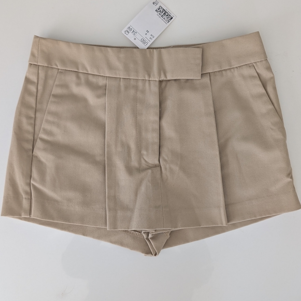 NWT H&M Divided Tan Skort